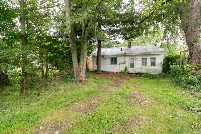 Building Photo - 1634 N Olive St