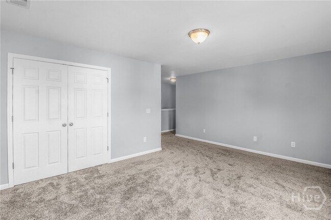 Building Photo - 307 Grasslands Dr
