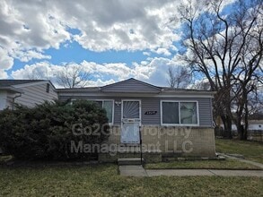 Building Photo - 22649 Frisbee St