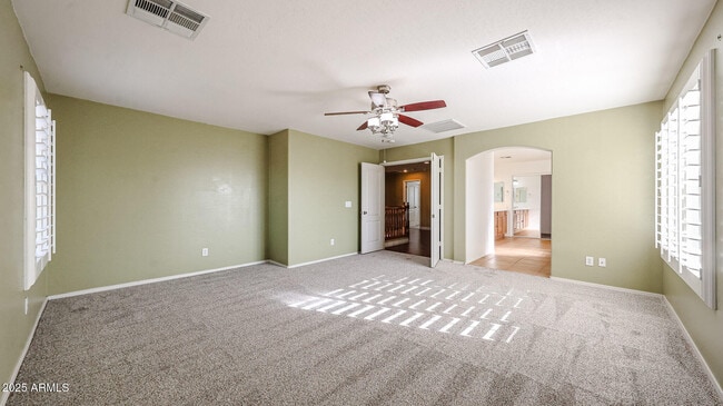 Building Photo - 7015 W Southgate Ave