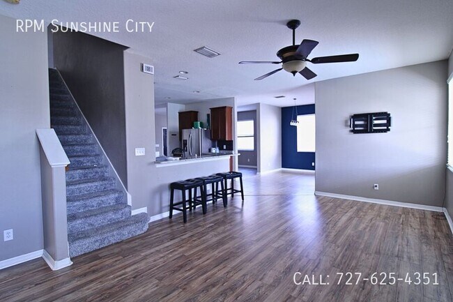 Building Photo - 11129 Creek Haven Dr