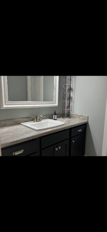 Building Photo - 1831 Lone Pine Dr