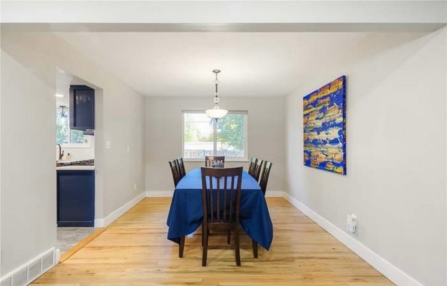 Building Photo - 2146 S Yarrow St