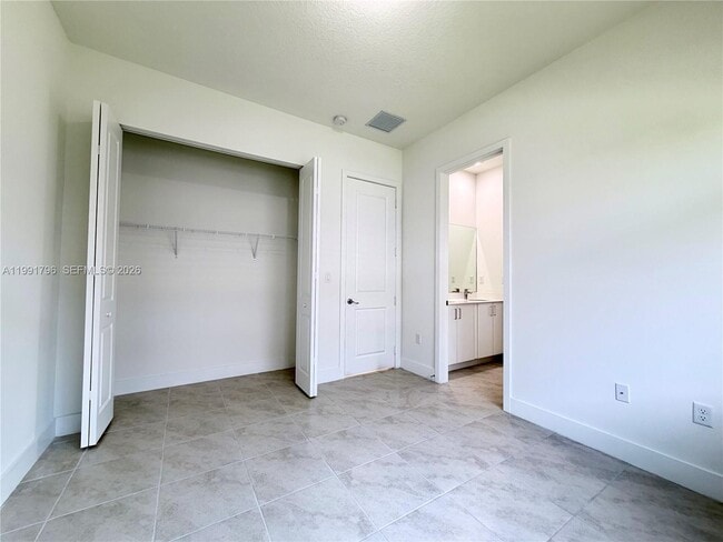 Building Photo - 5028 Gambero Wy