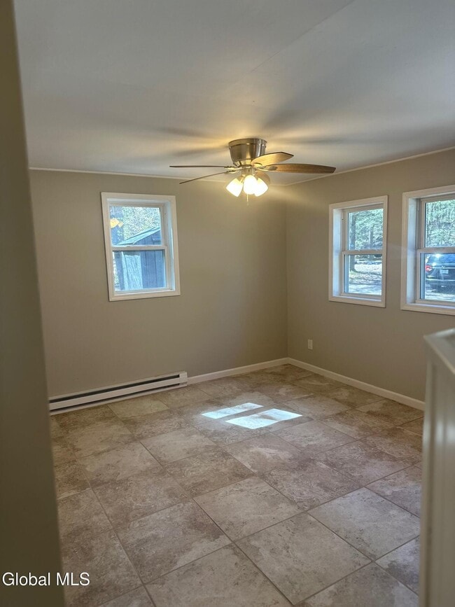 Building Photo - 49 Lowerre Ln