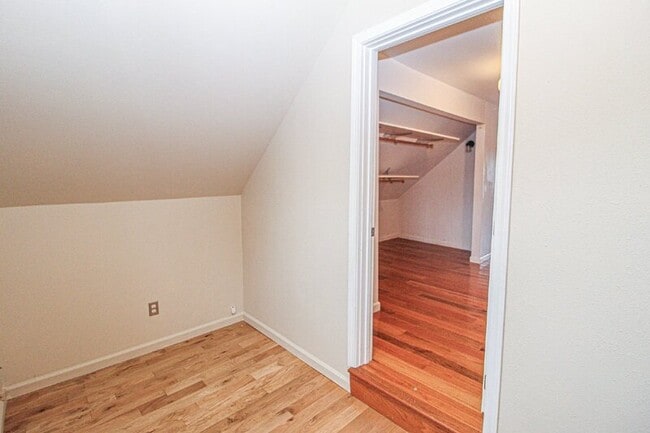 Building Photo - 1421 Grand Ave