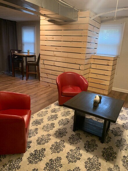 Building Photo - 621 Durrett Town Rd