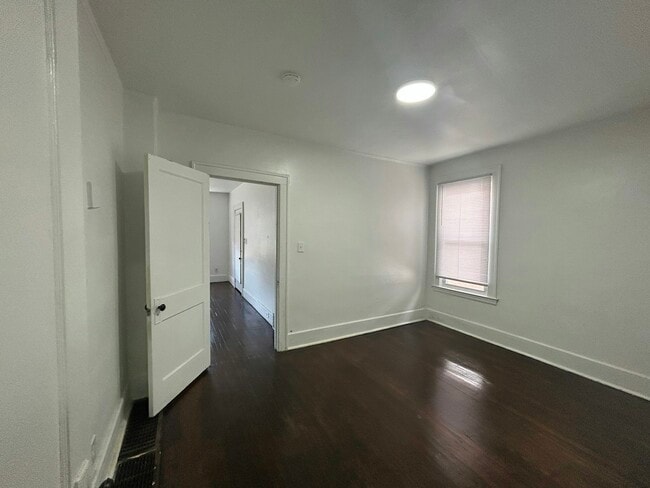 Building Photo - 1165 Virginia Park St