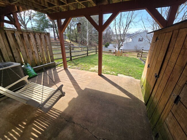 Building Photo - Spacious 3BR Townhouse in Sought-After Constant Friendship – Minutes to Everything!