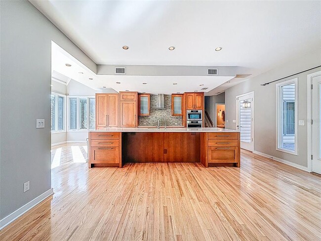 Building Photo - 1351 Willow Brk Dr