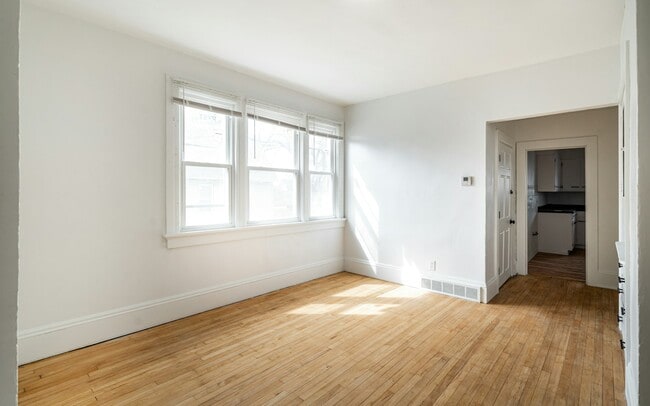 Building Photo - 2955 N 17th St