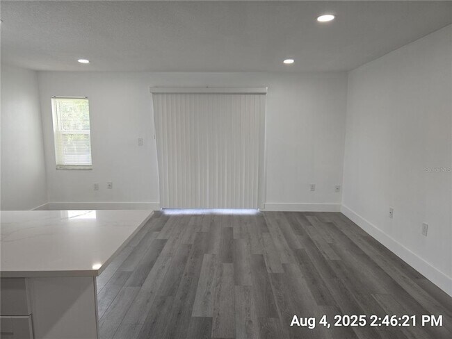 Building Photo - 355 S McMullen Booth Rd