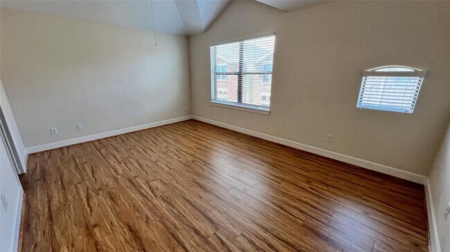 Building Photo - 2710 Hullsmith Dr