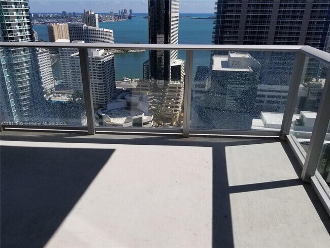 Building Photo - 1010 Brickell Ave