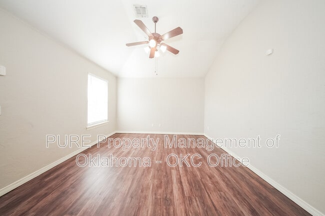 Building Photo - 7921 Azurewood Dr