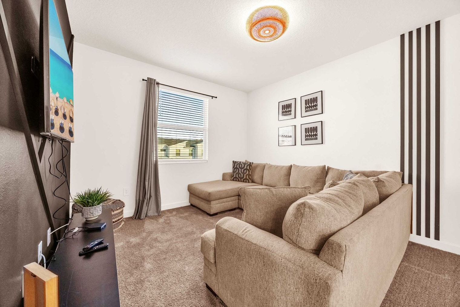 Building Photo - 4330 Rhyme St