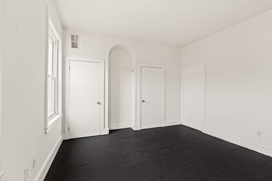 Building Photo - 2123 N 17th St