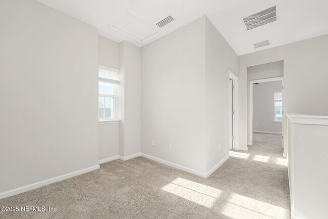 Building Photo - 299 Clarys Run