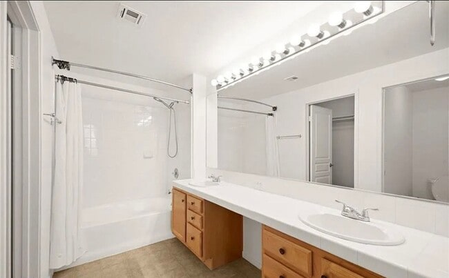 Building Photo - Two Bedroom Condo