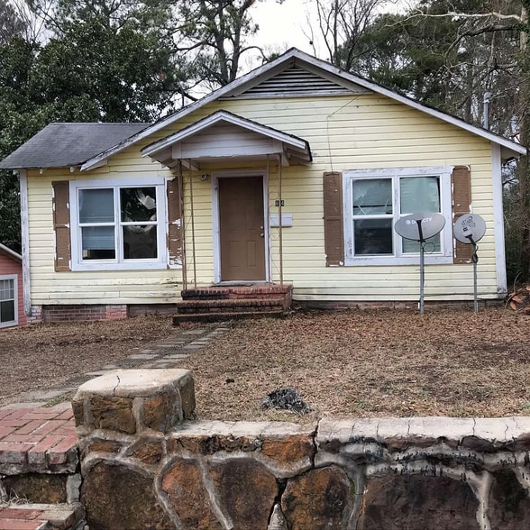 Primary Photo - 604 Calcote Ave