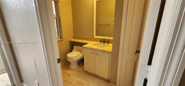 Building Photo - 3541 SW 170th Ave