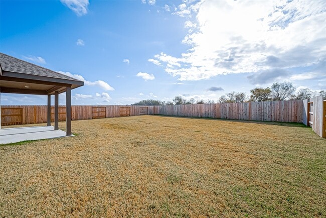 Building Photo - 532 Comal Trl