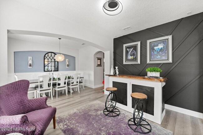 Building Photo - 11698 Donato Dr