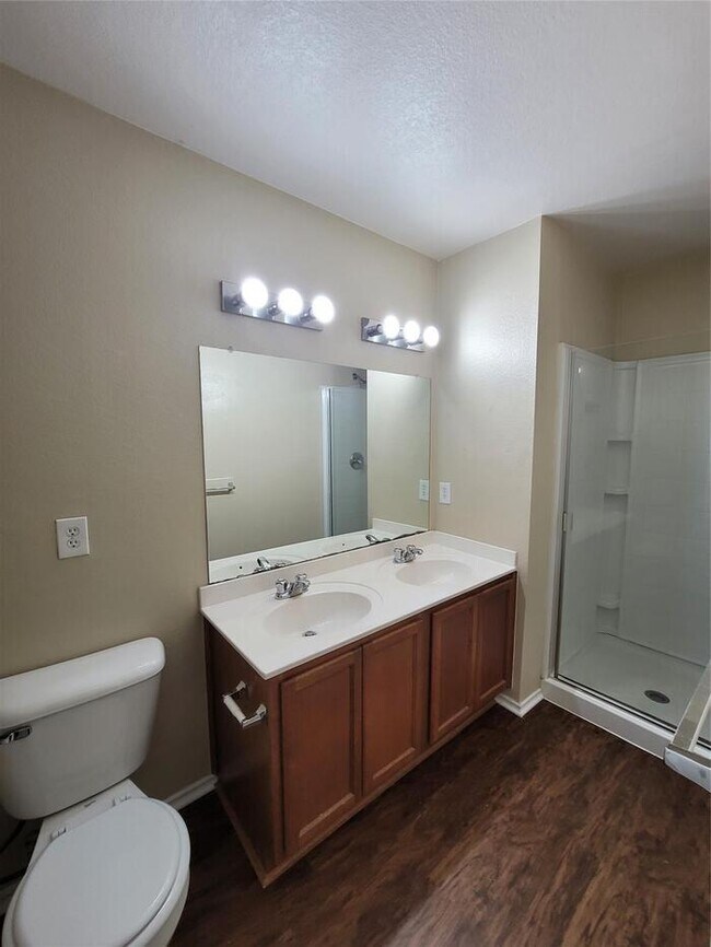 Building Photo - 3/2/2 coming soon in Burleson