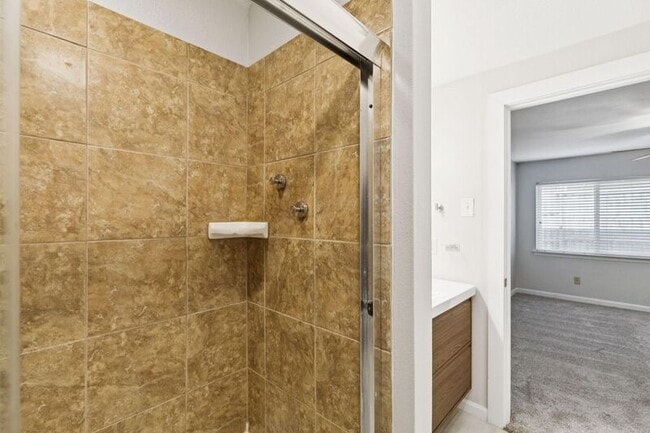 Building Photo - 3324 Claymore Dr