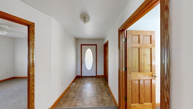 Building Photo - 237 Sir Richard E