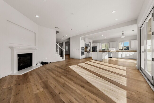 Building Photo - 7585 Mindy Mae Ln