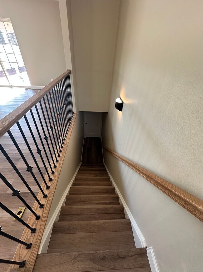 Building Photo - Amazing 4 Bedroom House in Ft. Collins!