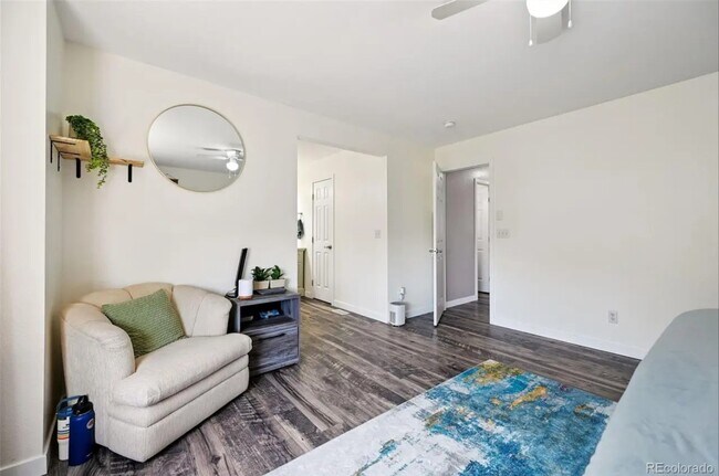 Building Photo - 24798 E Wyoming Pl