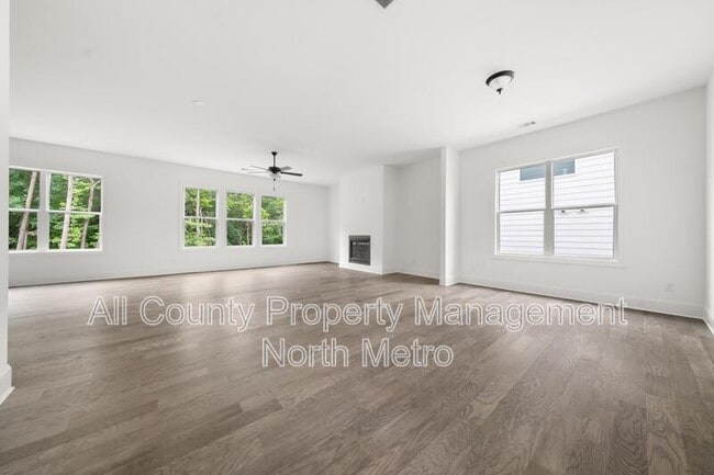 Building Photo - 382 Tillman Pass