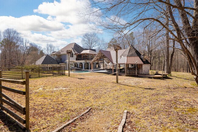 Building Photo - 171 Greendale Ln