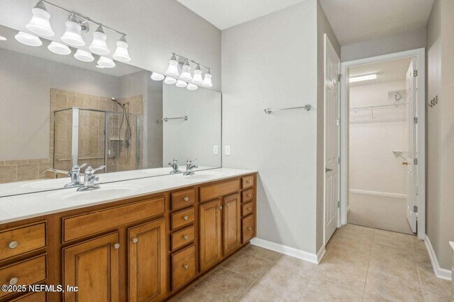 Building Photo - 9831 9831-1 Del Webb Parkway Ap