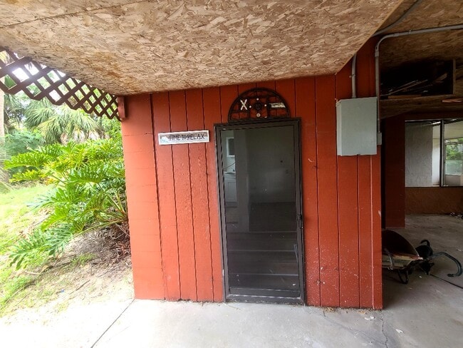 Building Photo - 13972 W Ozello Trail