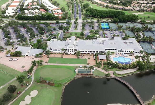 Building Photo - 10891 Fairmont Village Dr