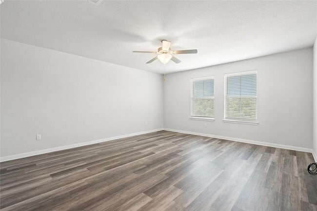 Building Photo - Big Sky Ranch 3-Bedroom/2.5 Bath - Drippin...