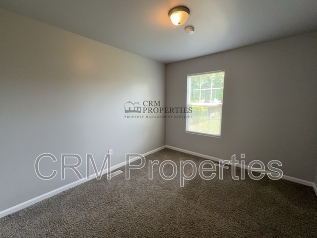 Building Photo - 1426 N Locke St