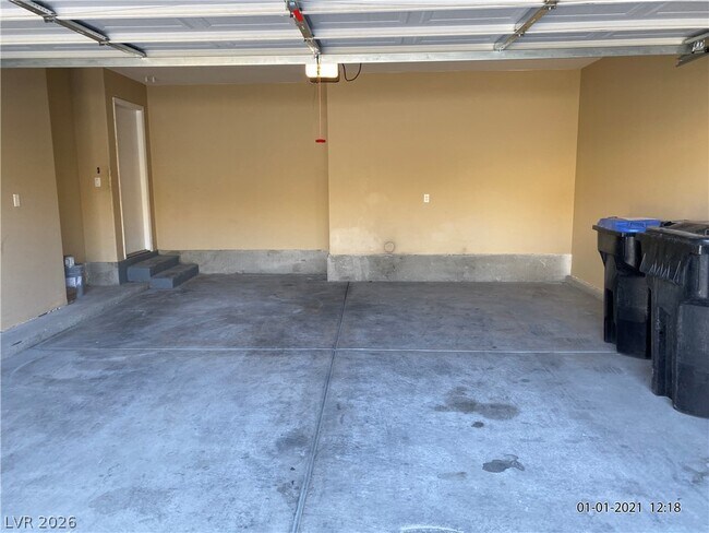 Building Photo - 3409 W Perching Bird Ln