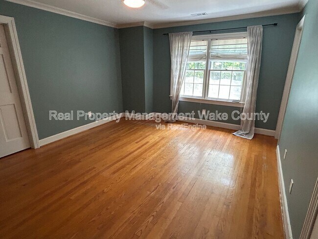Building Photo - 4216 Oak Park Rd