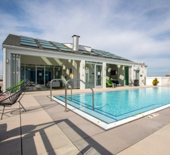 Building Photo - 301 W North Ave