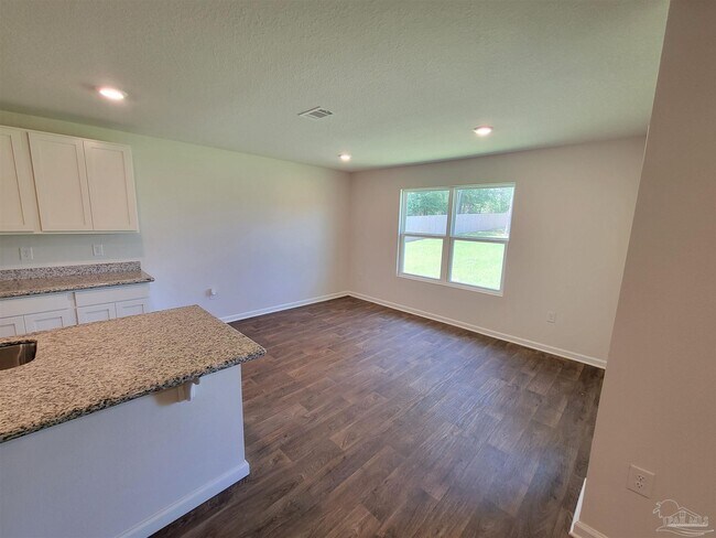 Building Photo - 8016 Twin Cedar Dr