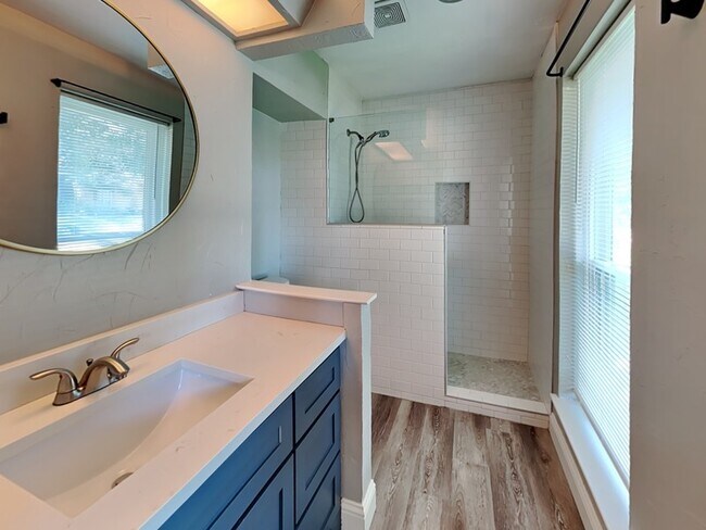 Building Photo - 2111 El Dorado Way