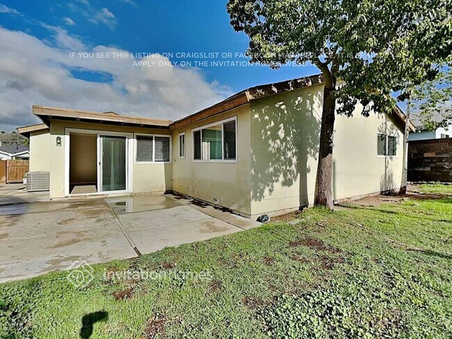 Building Photo - 27858 Crosspath Ave