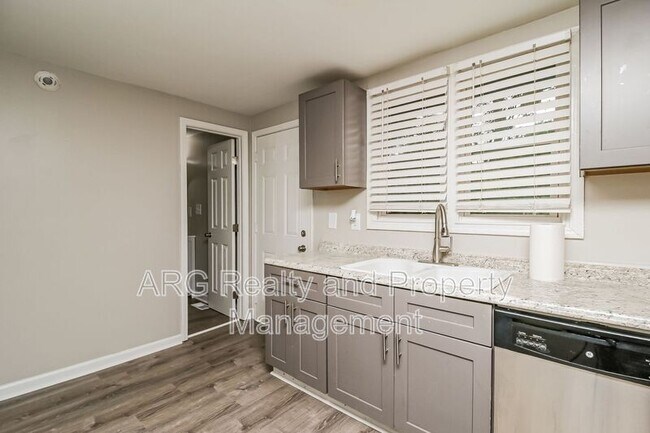 Building Photo - 1097 Smith St SW