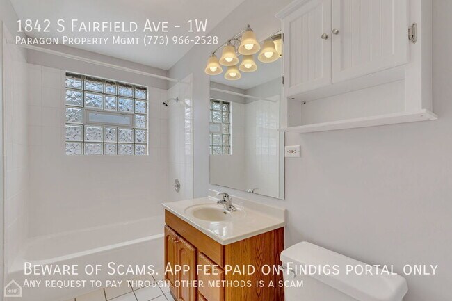 Building Photo - 1842 S Fairfield Ave