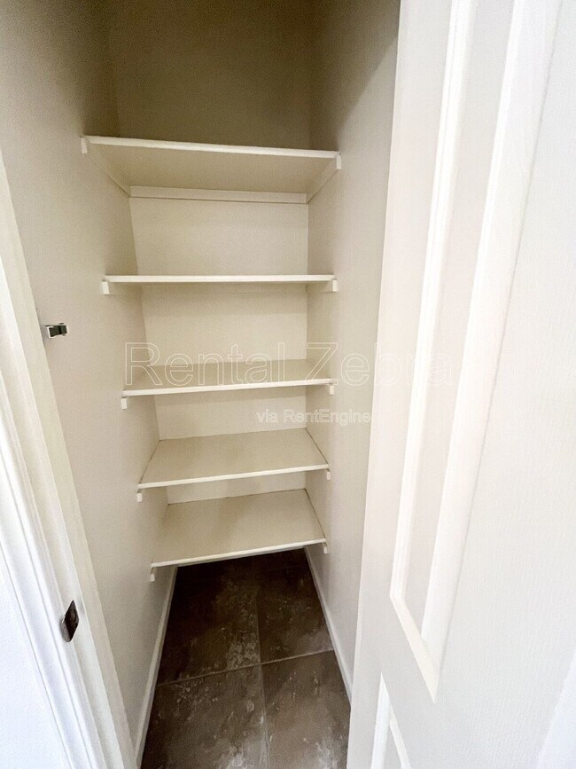 Building Photo - 4388 Bixby Way