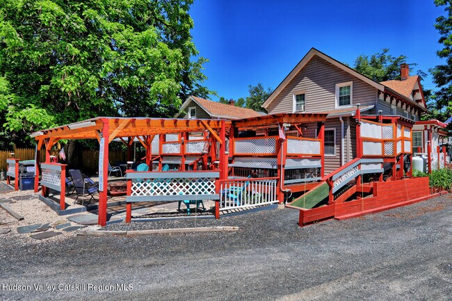 Building Photo - 3667 Rte 67